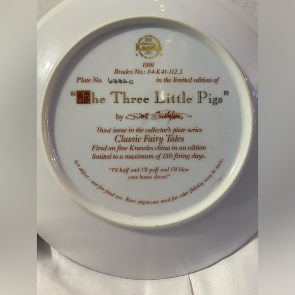 Bradford exchange “ Three little Pigs “ - Picture 3 of 4